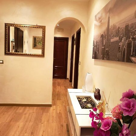 Апартаменты La Casa Della Sposa Трани Экстерьер фото
