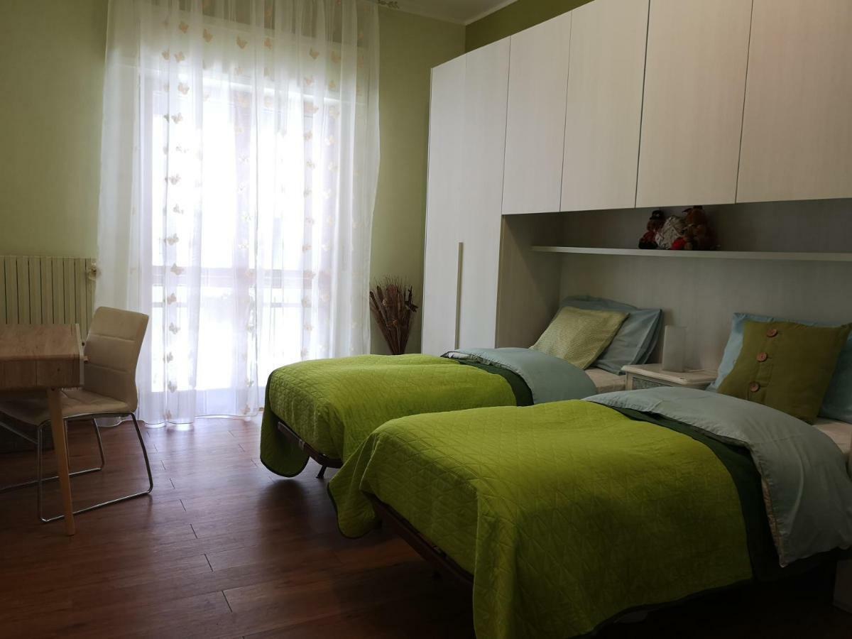 Апартаменты La Casa Della Sposa Трани Экстерьер фото